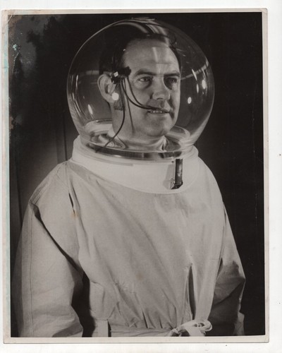 Nasa surgeon helmet - surgeon, st