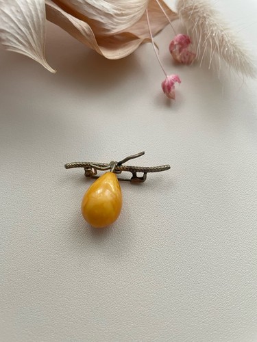 Vintage genuine amber brooch - amber,
