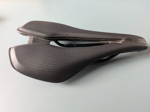 Giant fleet saddle 220g - giant,