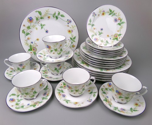 Noritake dinner service set - noritake,