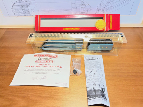 Hornby 376 lner - hornby,
