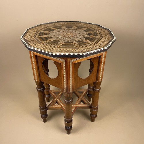 Inlaid wood side table vintage - table,
