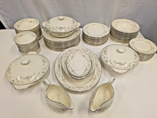 1981 Royal Doulton Romance Collection - 83 Piece Diana Set