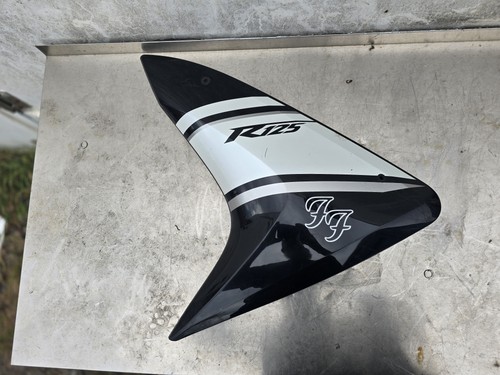 Yamaha yzf r125 - yamaha, side
