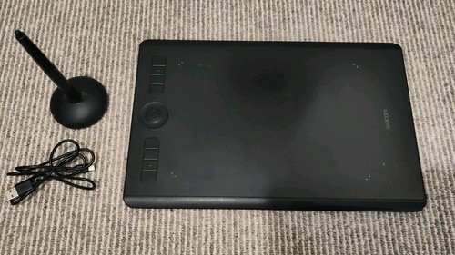 Wacom intuos pro medium - wacom,