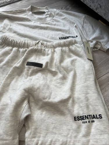 Light oatmeal essentials fear - oatmeal,