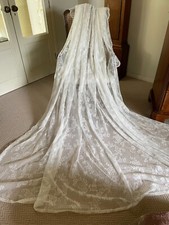 BEAUTIFUL MASSIVE 300 CMS