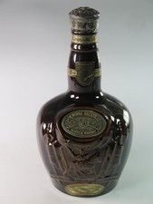 VINTAGE BREWERIANA Ceramic Whisky Liquor Bottle ROYAL SALUTE Chivas Bros WADE