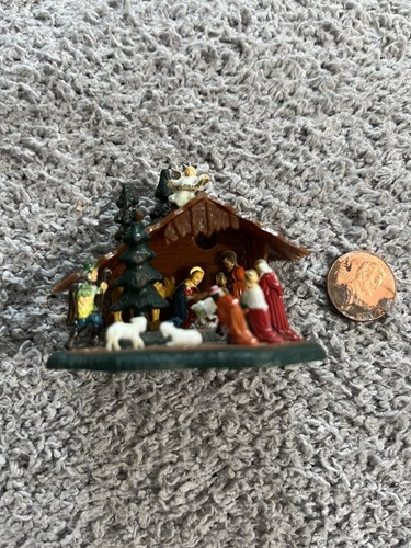 Vintage plastic nativity scene - plastic,