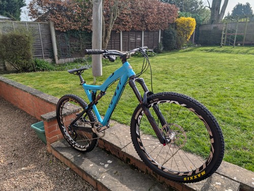 Yeti asr vgc - 18.5",