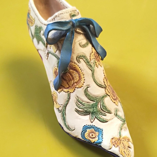 Just the right shoe - shoe, by