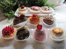 FAKE ARTIFICIAL FRENCH PATISSERIE DISPLAY PETIT FOURS ,DESSERT TV FILM  PROP