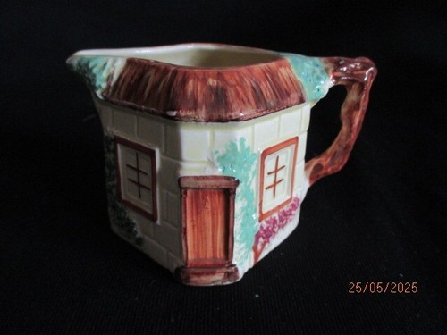 Keele street pottery - pottery, cottage
