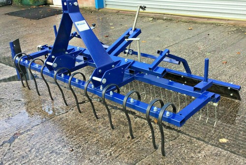 Menage ground leveller - ground, horse