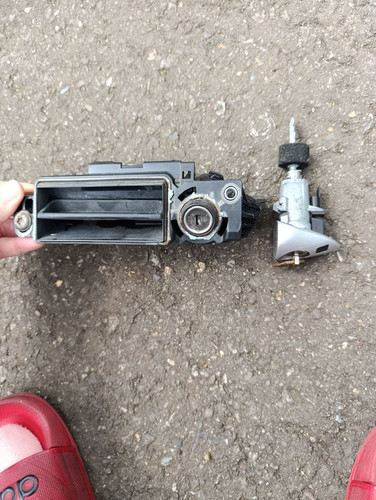 Mercedes w203 c209 lock set - mercedes,