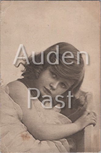 Girl portrait w faulkner - girl, c