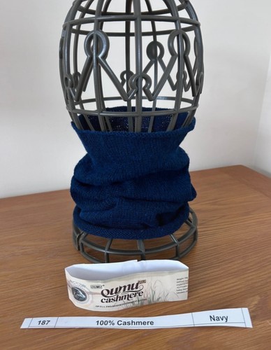 Hand knitted navy 100 - -, 100%
