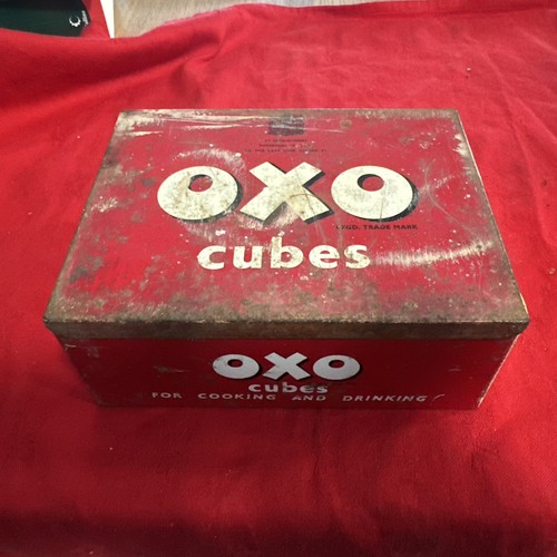 Vintage oxo cubes tin - cubes, 24