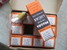 VINTAGE CLASSIC CAR  6 VOLT