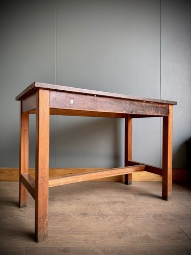 Vintage school lab - lab, bench
