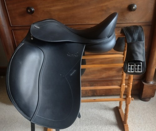 Tekna dressage saddle - dressage, mw