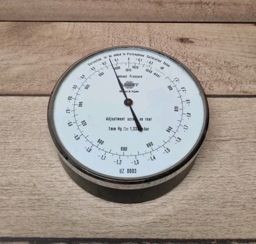Bruel kjaer barometer - &,