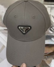 ✔️PRADA  Grey Unisex