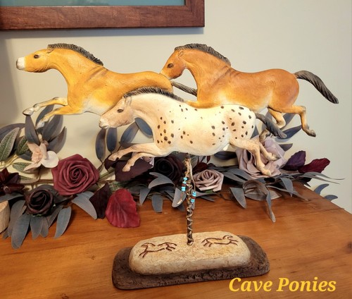 Cave ponies resin - ponies, horse