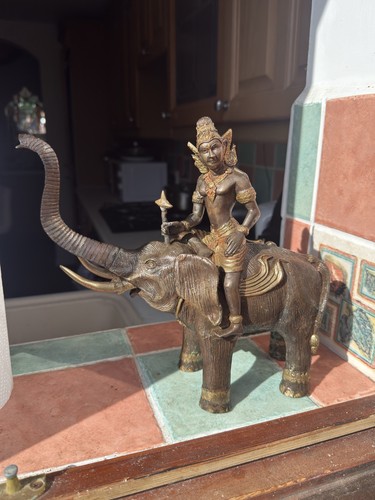 Magnificent large sculpture - magnificent,