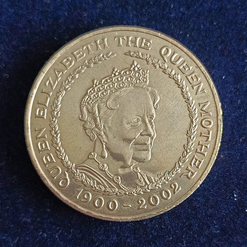 2002 five pounds coin - uk,