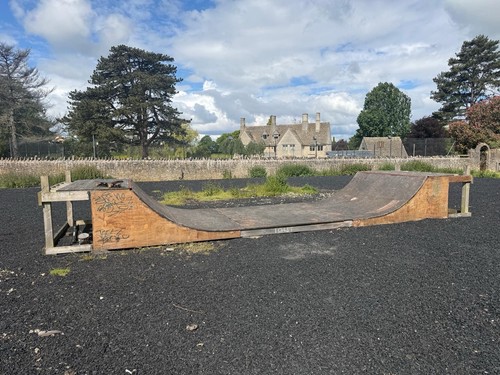 Half pipe skateboard mini - skateboard, ramp