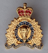Royal Canadian Mounted Police Enamel Pin Badge.     A1-48