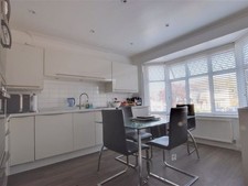 German Kitchen With NEFF Appliances Induction Hob Extractor Sink Tap Soft Close