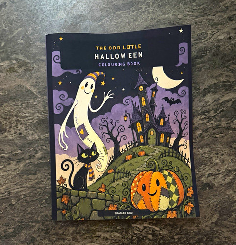 The odd little halloween - odd,