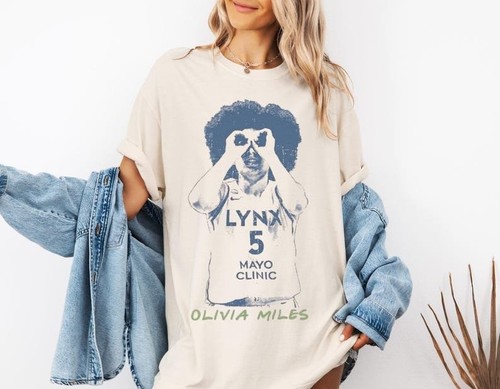 Olivia miles lynx tee vintage - olivia,