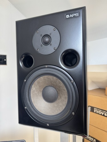 Aps aeon active - aps, studio