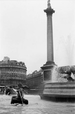 Coracle fishermen London One