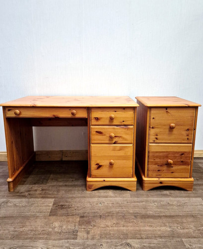 Wooden desk solid wood - wooden,