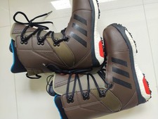 Mens Brown Adidas Snowboard Boots Size UK 10.5. Great Condition Vans Burton 32