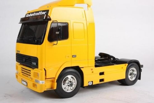 Tamiya volvo fh12 globetrotter - tamiya,