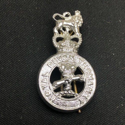 Genuine british army cap badge - army,