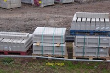 Photo 6x4 Wildlife kerbstones