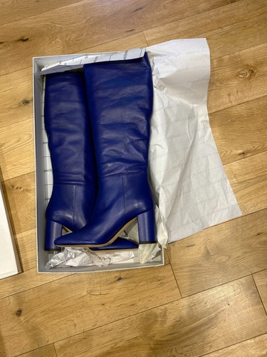 Russell bromley middlewood - russell,