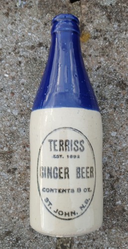 Canadian stoneware blue - , top