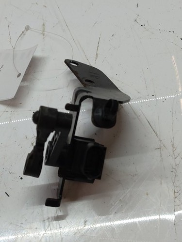 Level sensor right