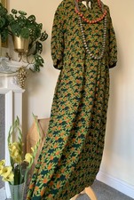 Beautiful Meadow Print Flattering Suave Toast Retro-inspired Mila Dress 16 18