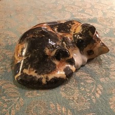 Winstanley Pottery Torte curled up Cat size3 - Glass Eyes + signed  - 20cmx15cm