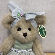Bearington Collection musical
