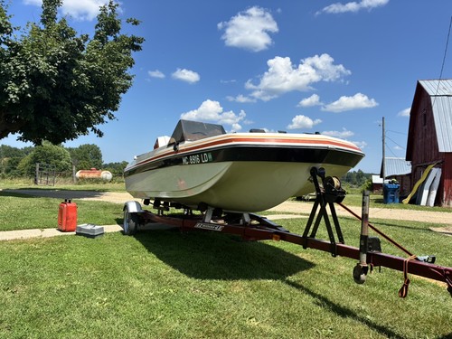 Vintage chrysler striper - striper, speed