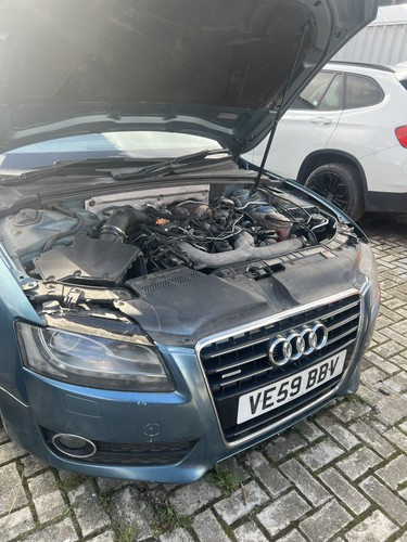 Audi 2010 coupe - coupe, 3.0